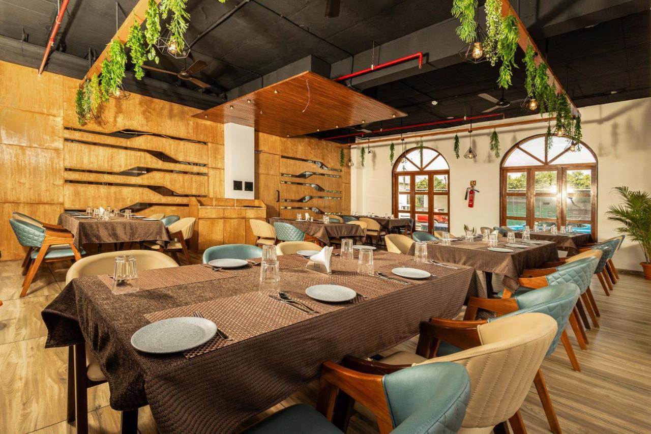 Krown Palace Resort سيلفاسا المظهر الخارجي الصورة