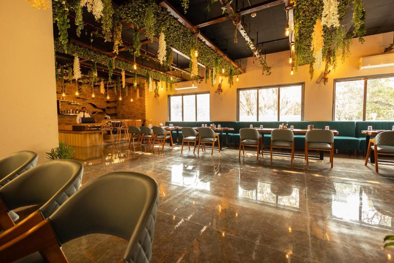 Krown Palace Resort سيلفاسا المظهر الخارجي الصورة