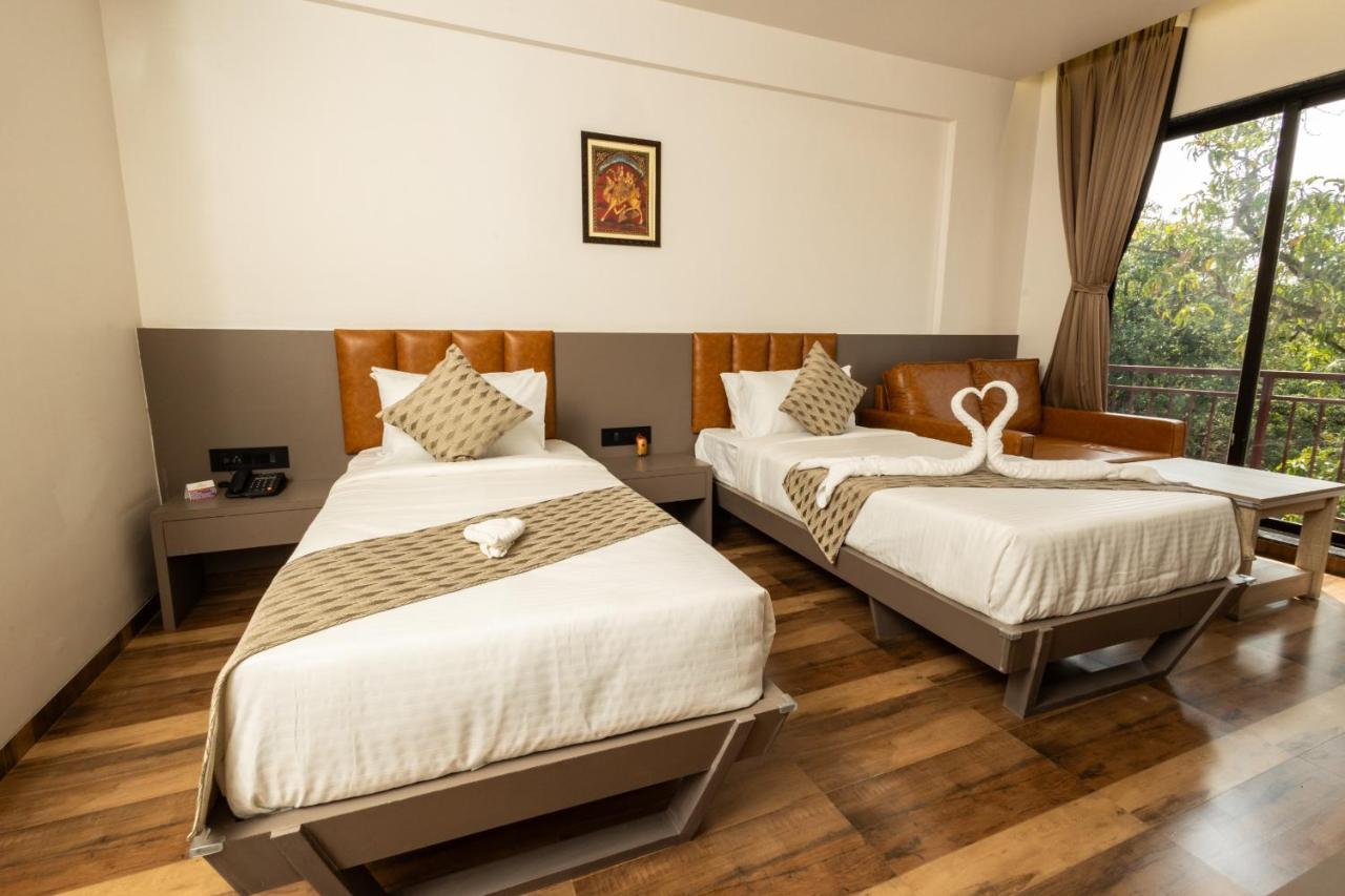 Krown Palace Resort سيلفاسا المظهر الخارجي الصورة